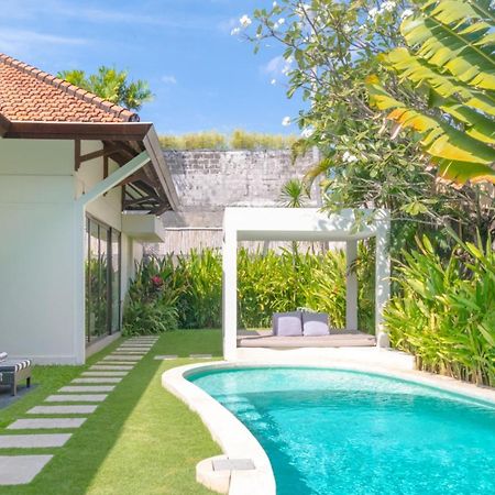 Villa Alice By Villa Finder Seminyak  Exterior photo